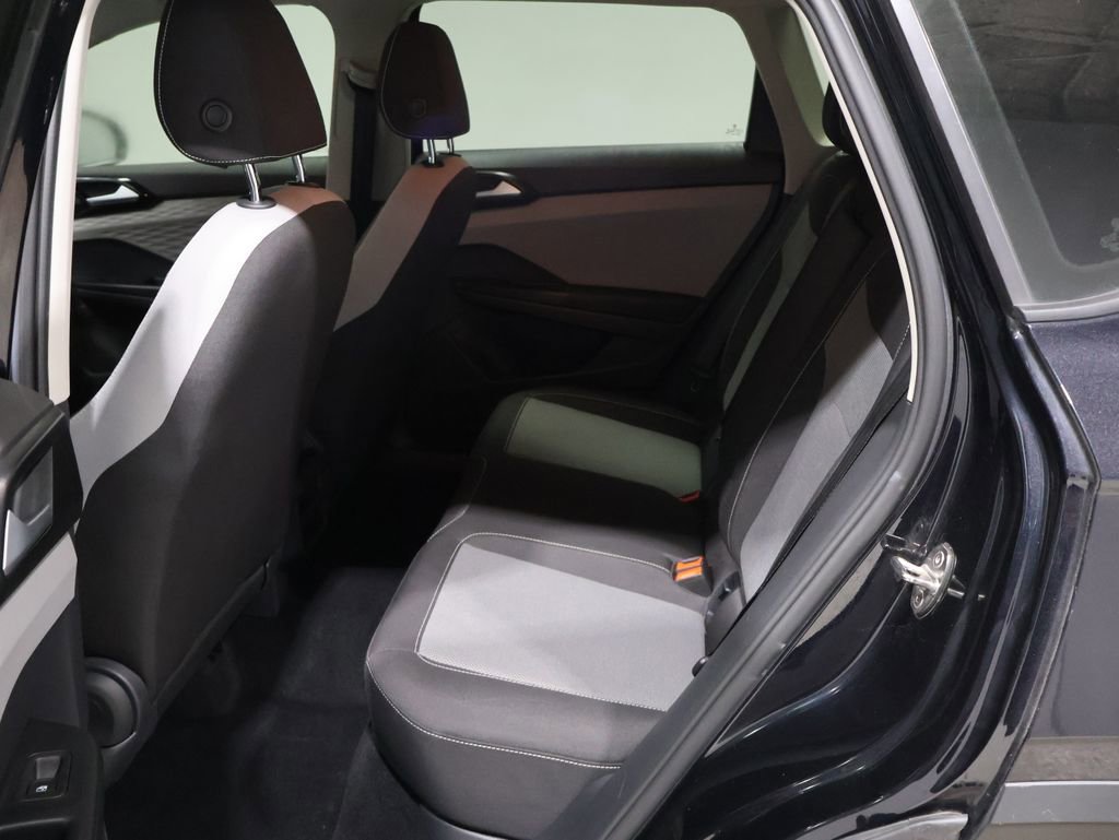 Used 2022 Volkswagen Taos S w/ IQ Drive S Package image 18