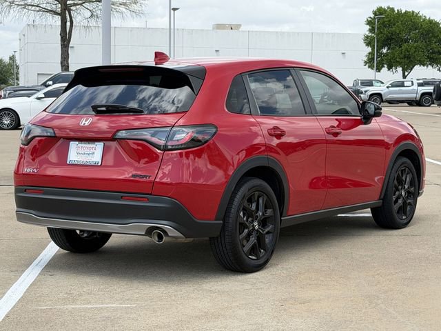 Used 2025 Honda HR-V Sport image 4
