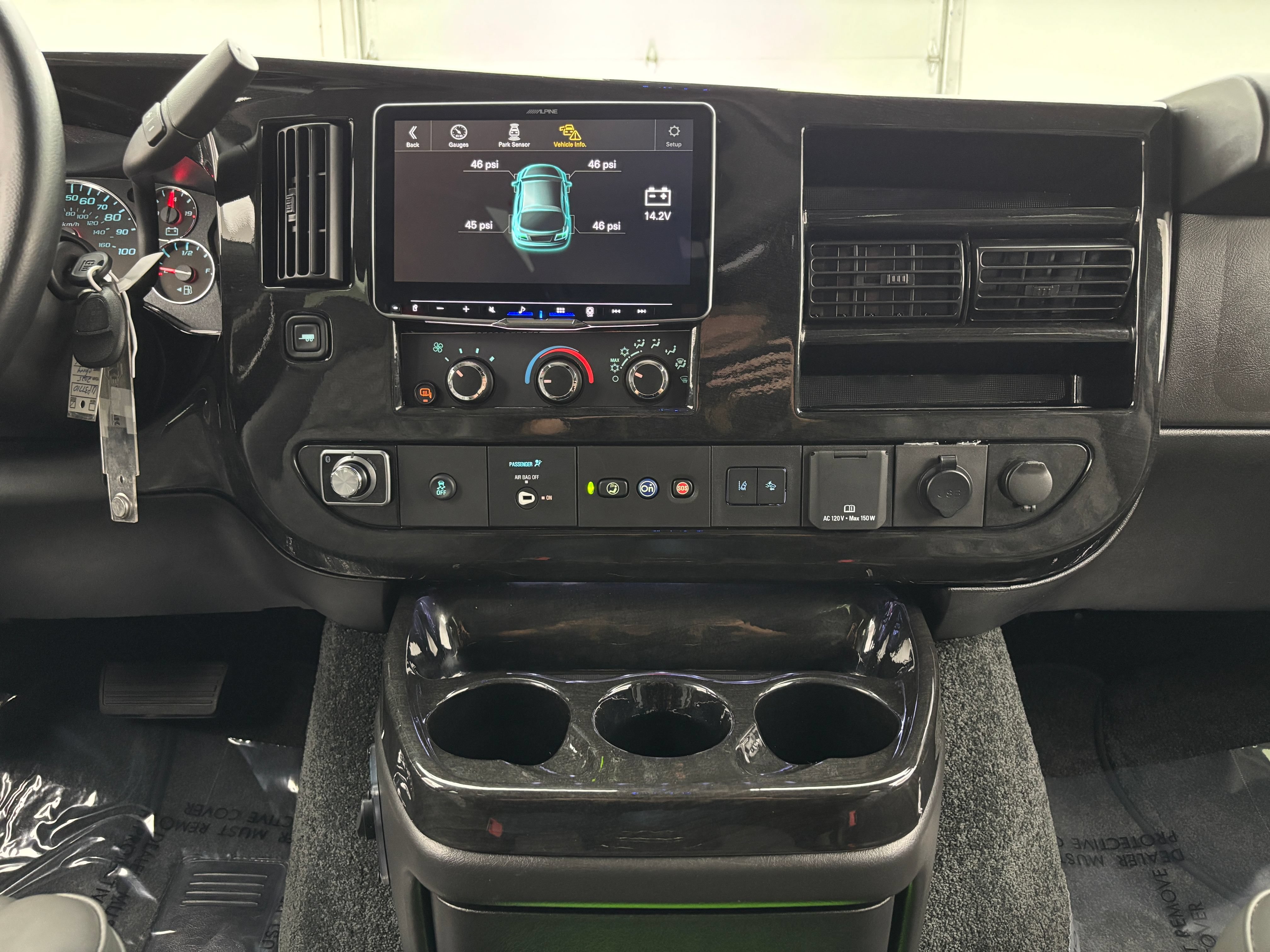 Used 2025 Chevrolet Express 2500 w/ Driver Convenience Package RWD image 28