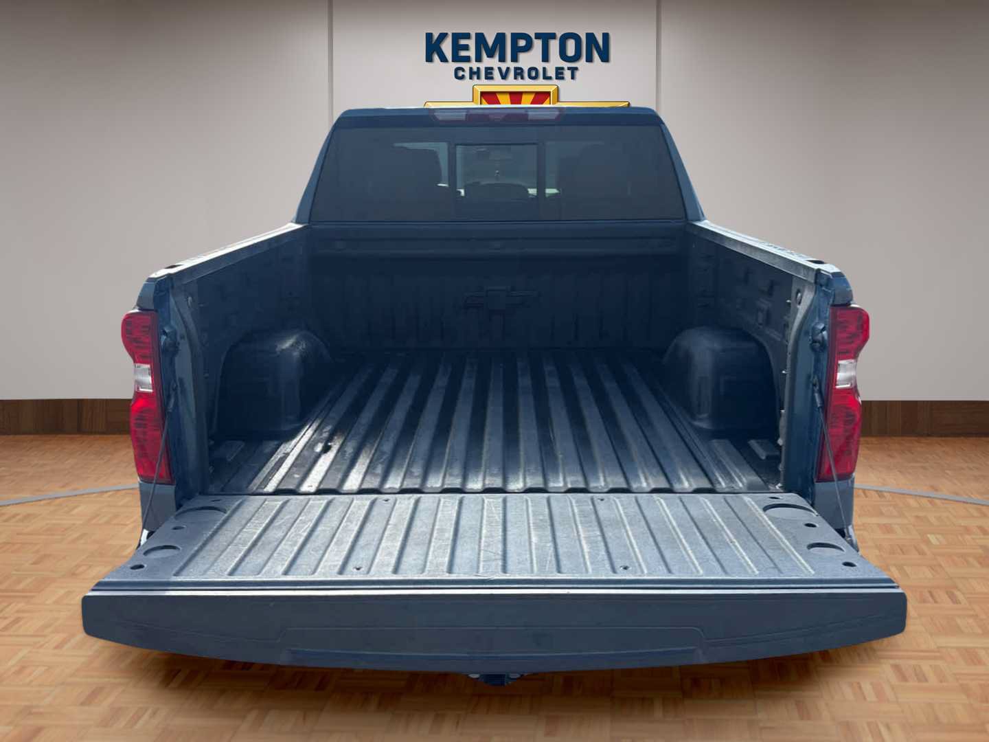 Used 2024 Chevrolet Silverado 1500 LT w/ Safety Package RWD image 17