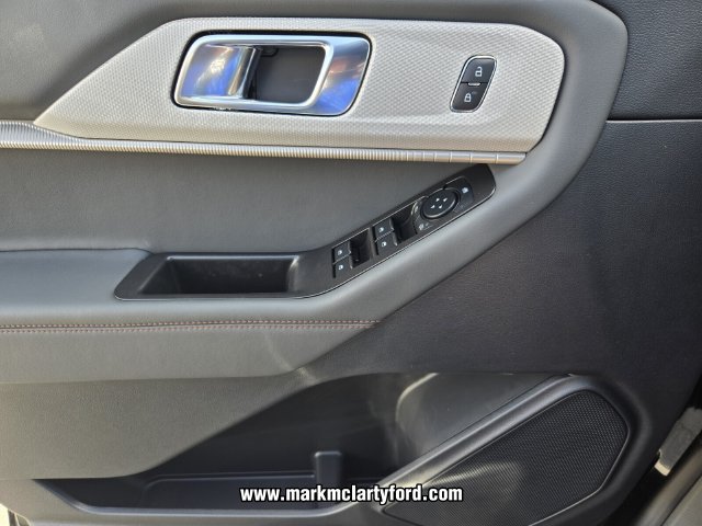New 2027 Ford Explorer Active RWD image 22