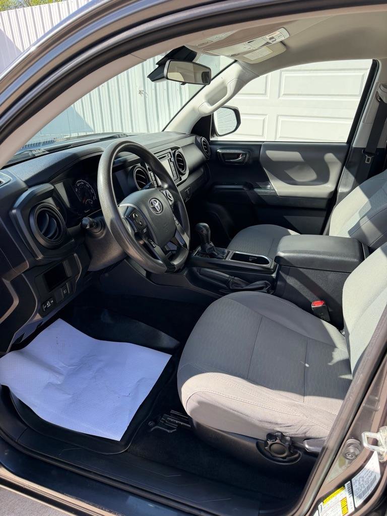 Used 2019 Toyota Tacoma SR w/ SR Convenience Package AWD/4WD image 9