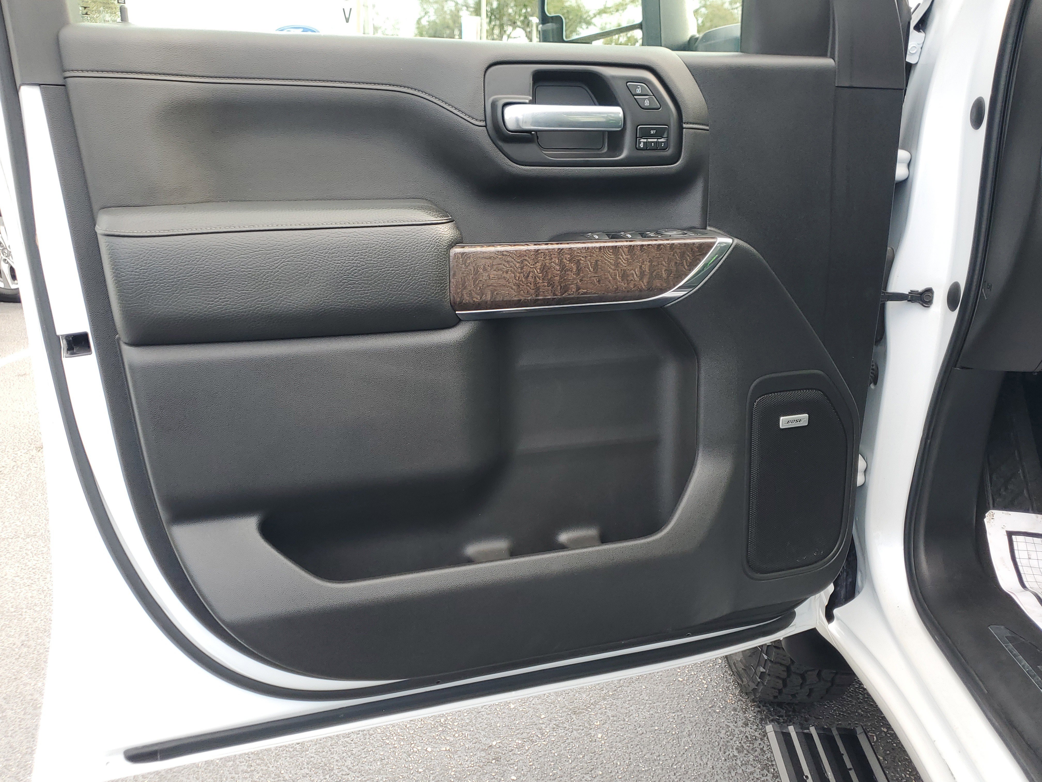 Used 2023 GMC Sierra 3500 Denali w/ Technology Package image 18