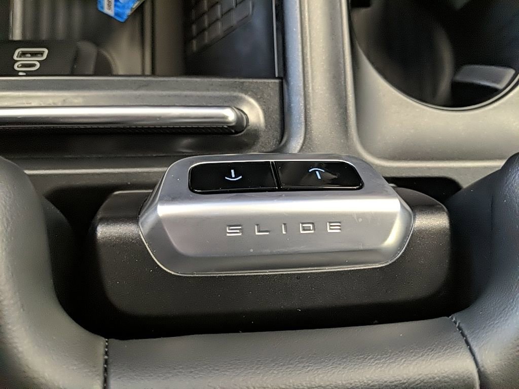 Certified 2025 Ford Expedition Max Platinum image 27