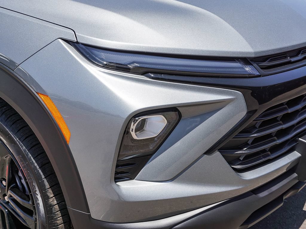 New 2026 Chevrolet TrailBlazer LT w/ Midnight Edition FWD image 10