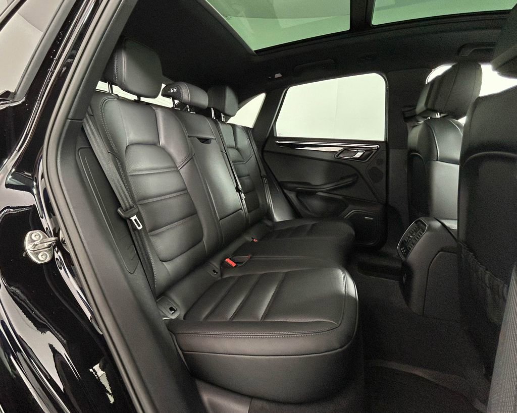 New 2026 Porsche Macan AWD/4WD image 26