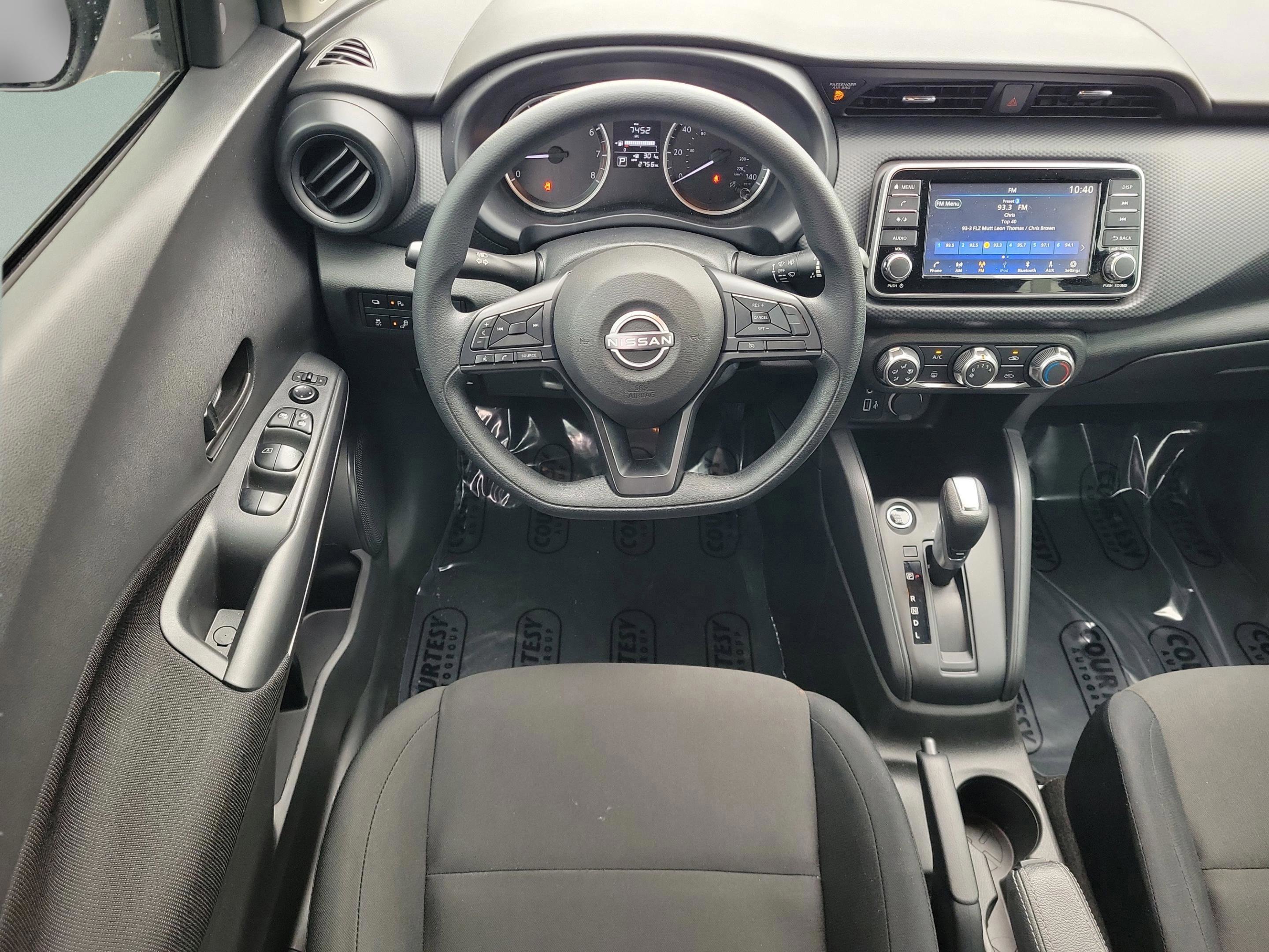 Used 2025 Nissan Kicks Play S image 31