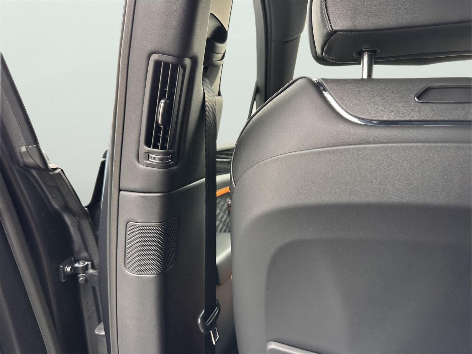 New 2026 Bentley Bentayga Speed AWD/4WD image 41