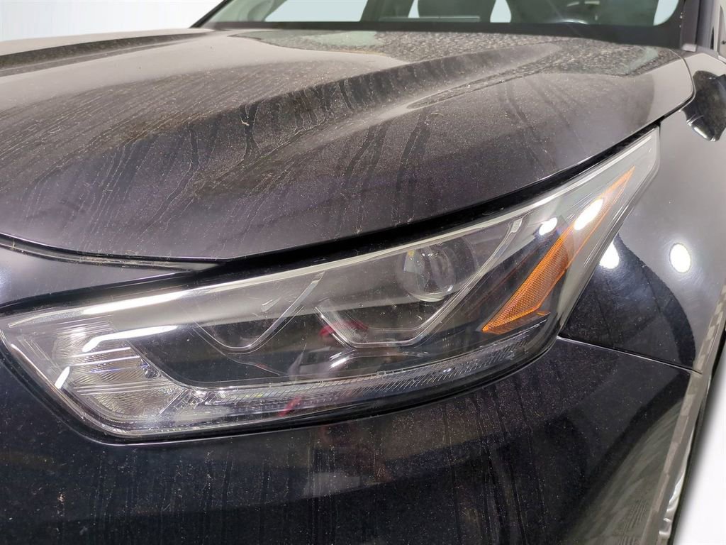 Used 2021 Toyota Highlander Platinum image 10