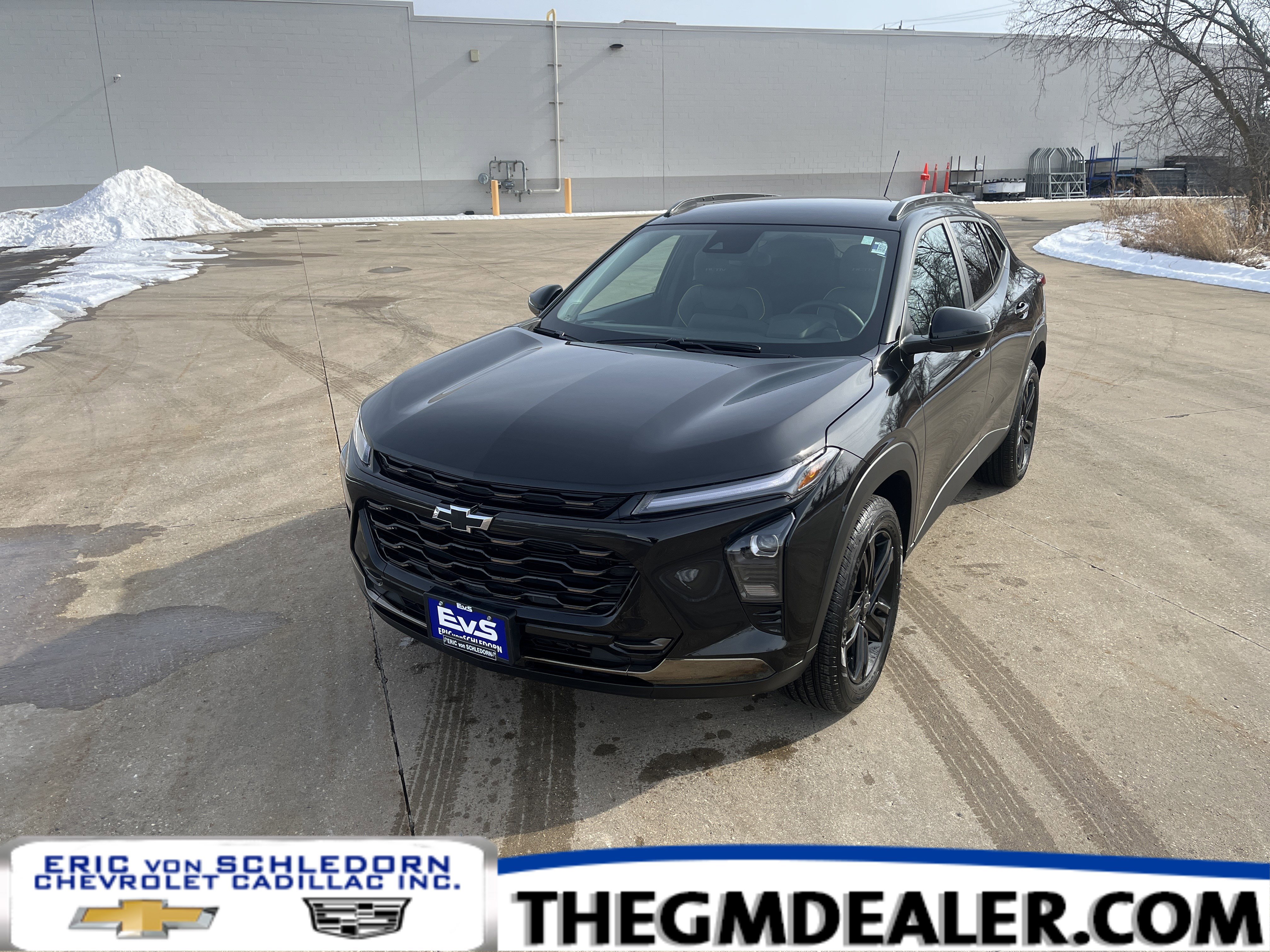 Used 2026 Chevrolet Trax ACTIV w/ Driver Confidence Package image 1