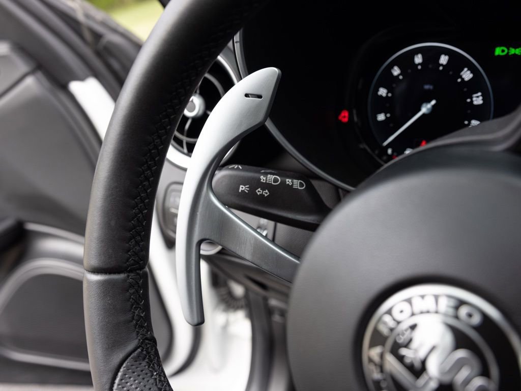 Used 2024 Alfa Romeo Giulia Veloce image 34