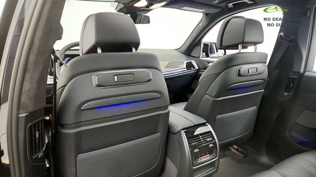 Used 2026 BMW X5 M60i AWD/4WD image 45
