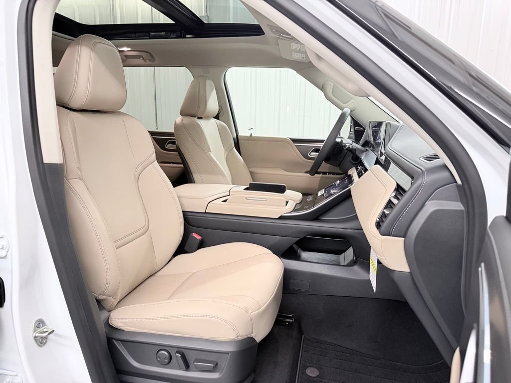 Certified 2026 INFINITI QX80 Pure w/ Cargo Package RWD image 46