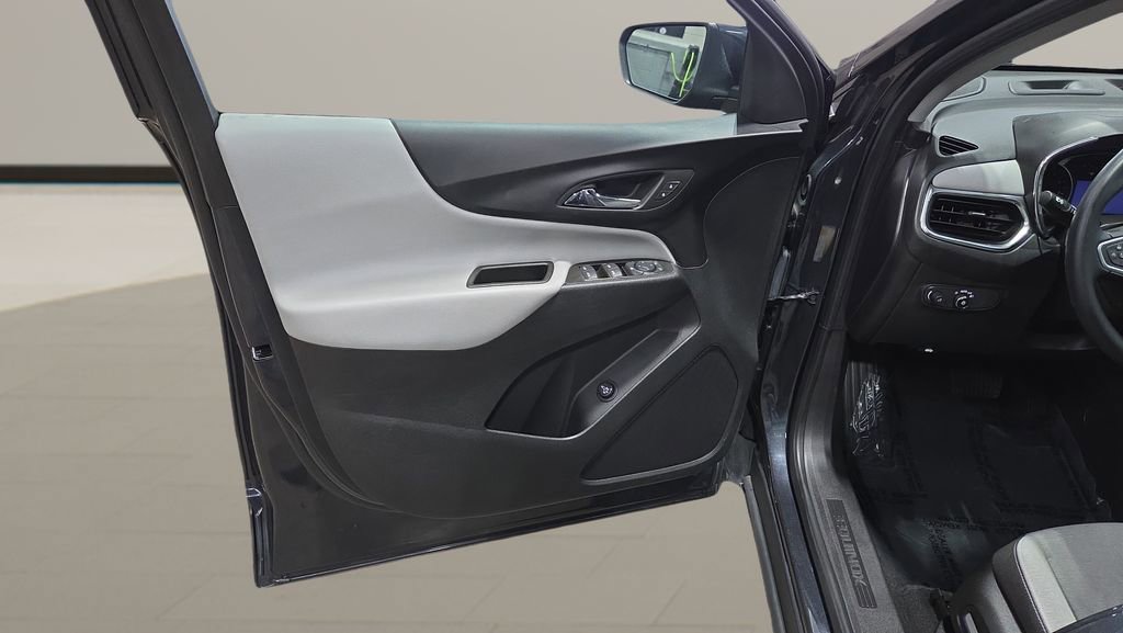 Used 2023 Chevrolet Equinox LT FWD image 7