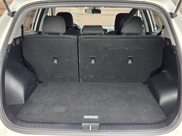 Used 2017 Kia Sportage LX image 13