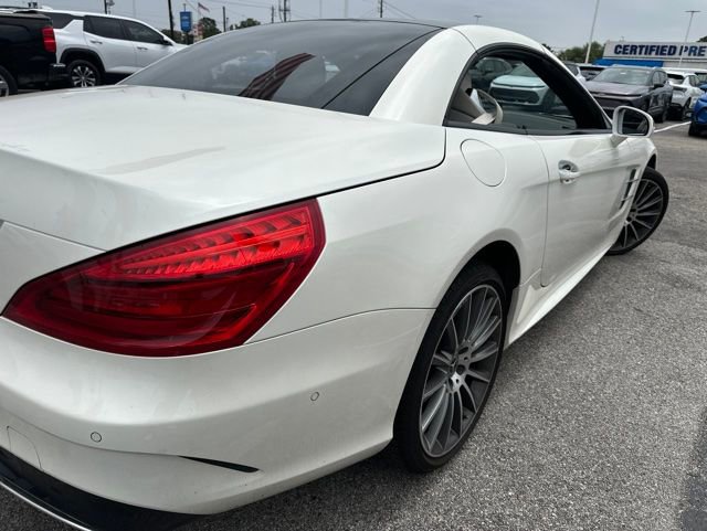 Used 2017 Mercedes-Benz SL 550 image 2