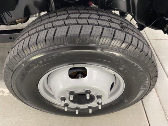 New 2025 Ford F350 XL w/ XL Chrome Package image 6