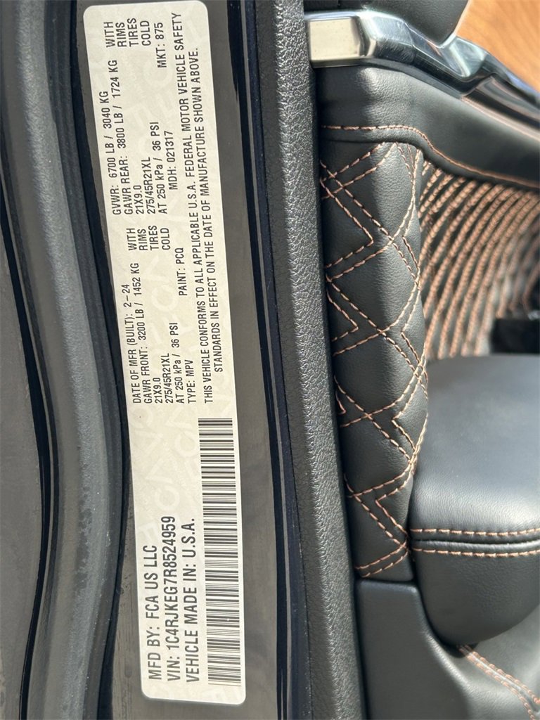 Used 2024 Jeep Grand Cherokee L Summit image 37