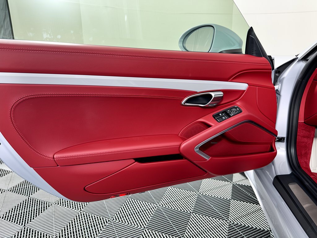 Certified 2025 Porsche 718 Cayman S RWD image 14