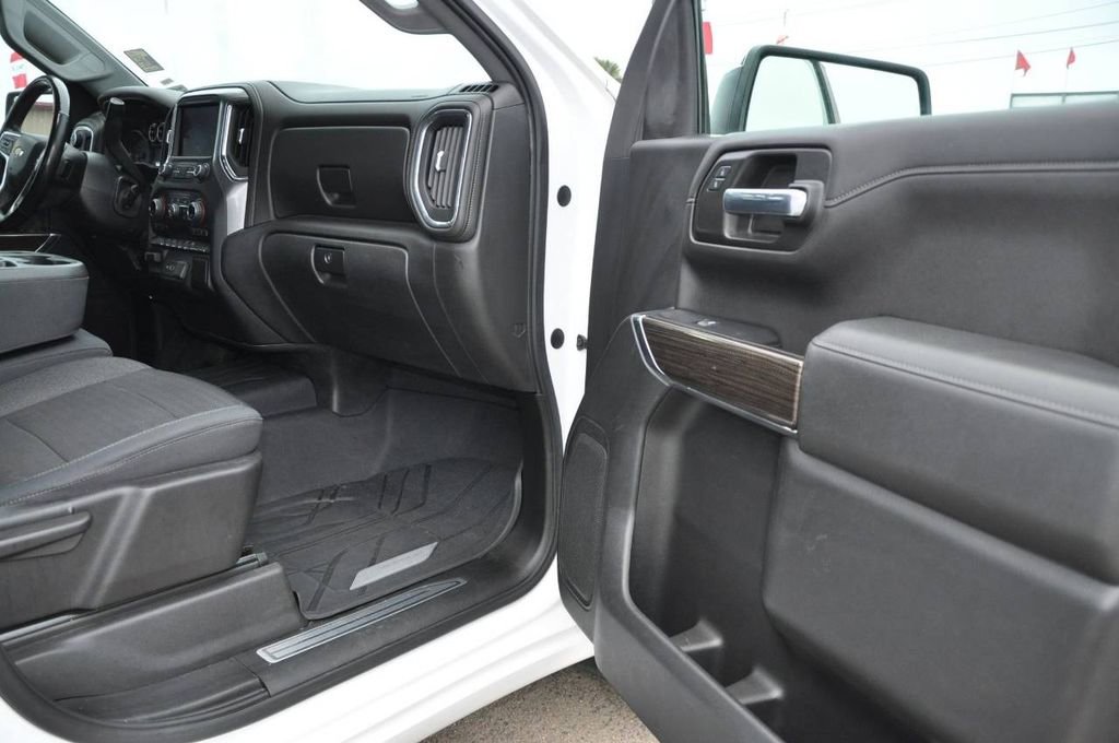 Used 2019 Chevrolet Silverado 1500 LT w/ Texas Edition image 17