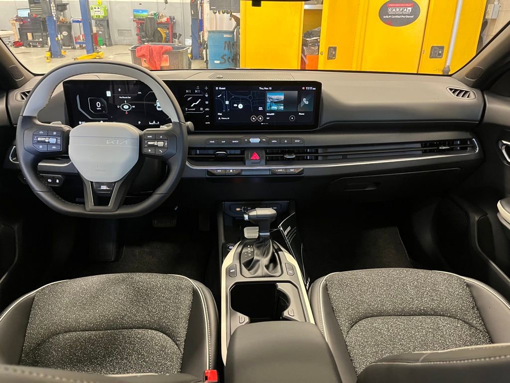 Used 2025 Kia K4 GT-Line w/ GT-Line Sunroof Package FWD image 18