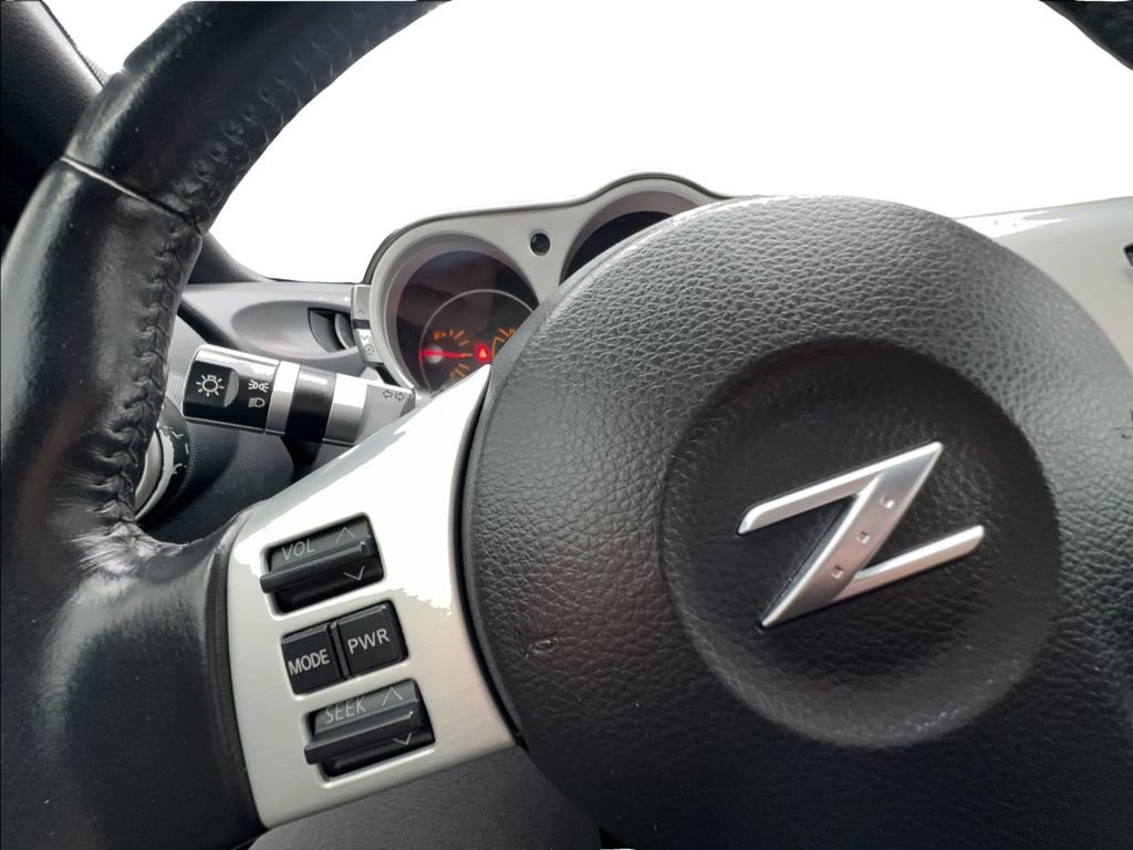 Used 2007 Nissan 350Z Grand Touring RWD image 37