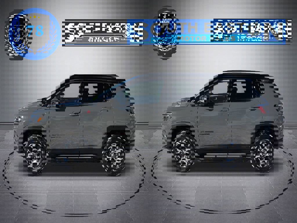Used 2022 Jeep Compass Trailhawk image 7