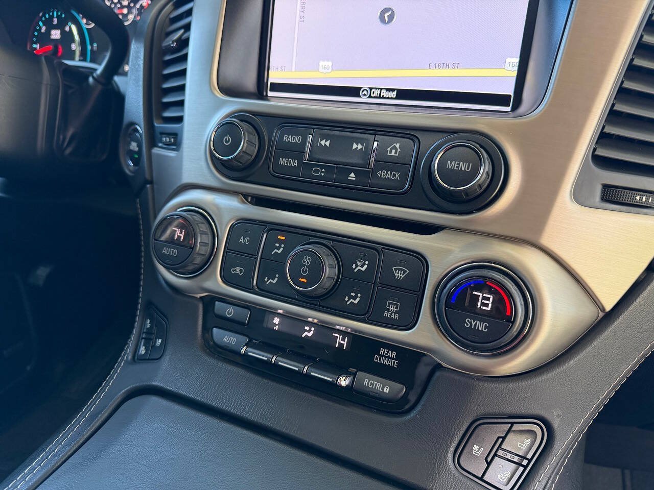 Used 2019 GMC Yukon Denali w/ Denali Ultimate Package AWD/4WD image 19