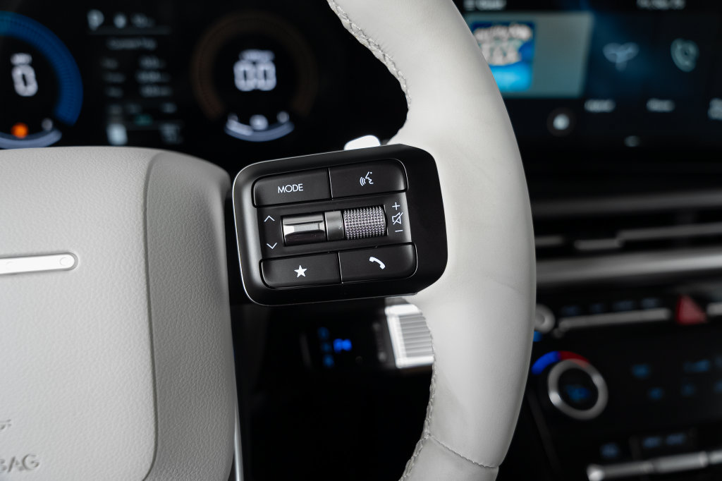 New 2026 Hyundai Santa Fe SE FWD image 29