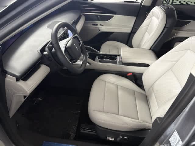 New 2026 Lincoln Nautilus Premier AWD/4WD image 14