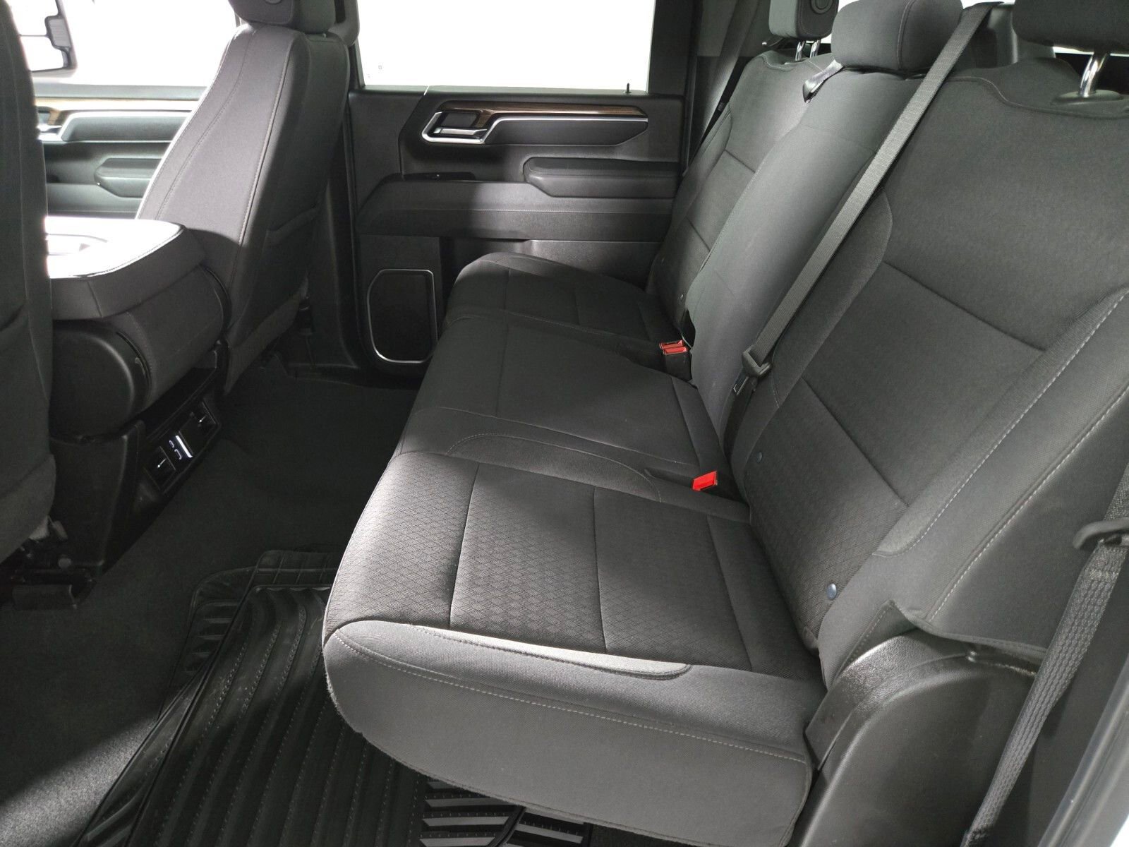 Used 2025 Chevrolet Silverado 2500 LT w/ Convenience Package image 11