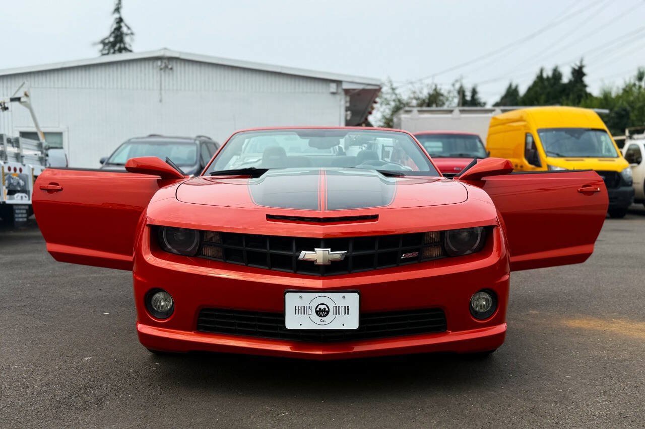 Used 2011 Chevrolet Camaro SS w/ RS Package RWD image 22