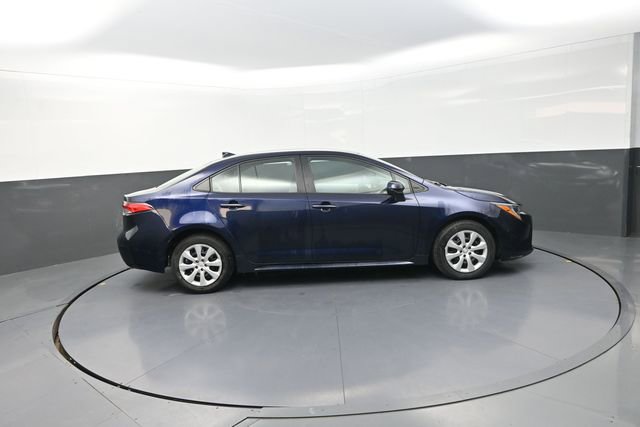 Used 2024 Toyota Corolla LE image 18