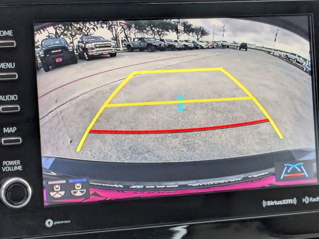 Used 2024 Toyota Camry SE image 24