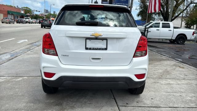 Used 2017 Chevrolet Trax LS w/ LPO, Cargo Package FWD image 13