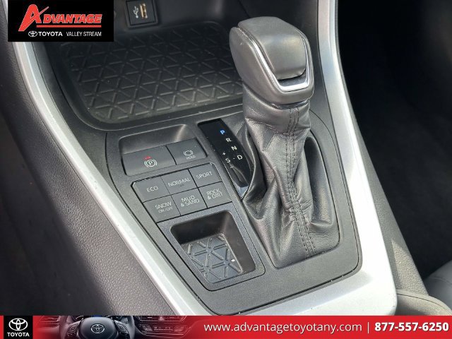 Used 2023 Toyota RAV4 XLE Premium AWD/4WD image 34