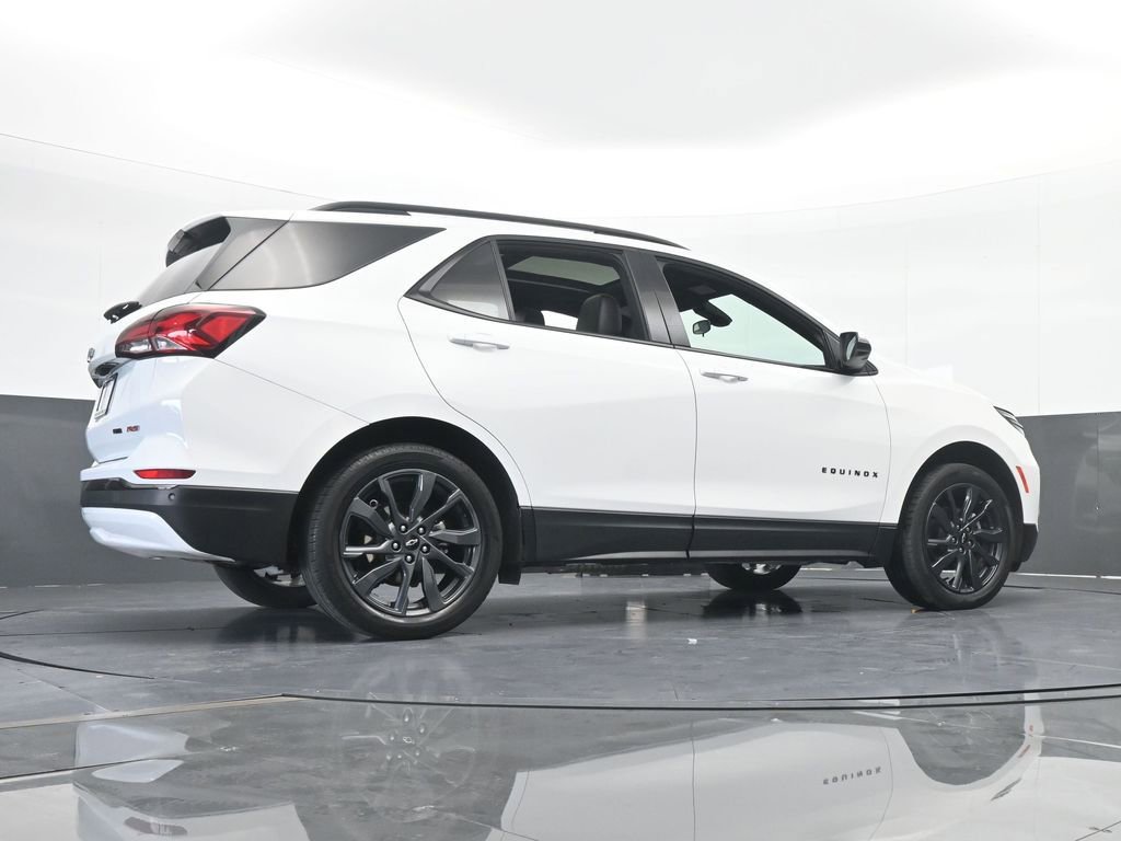 Used 2022 Chevrolet Equinox RS w/ Infotainment Package image 68