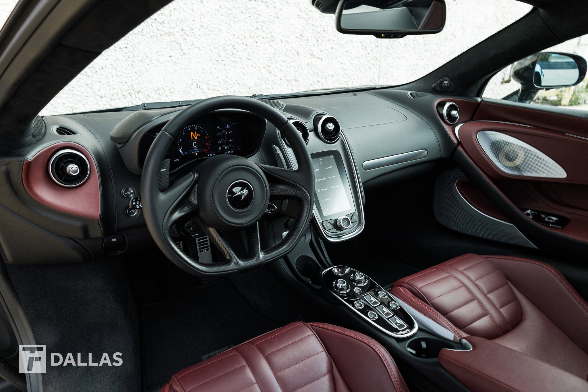 Used 2025 McLaren GTS RWD image 25