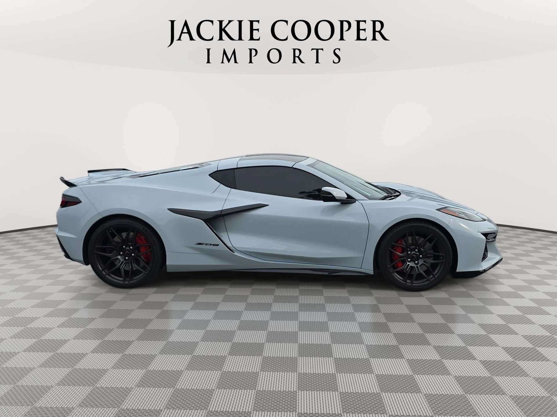 Used 2023 Chevrolet Corvette Z06 RWD image 4
