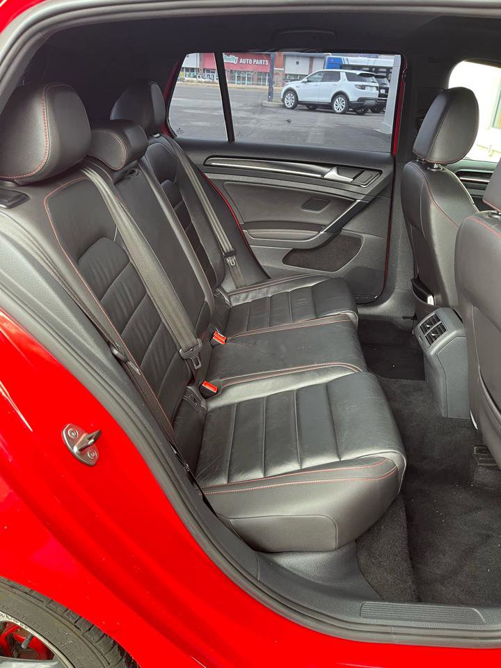 Used 2015 Volkswagen GTI SE w/ Lighting Package (SEL) FWD image 10