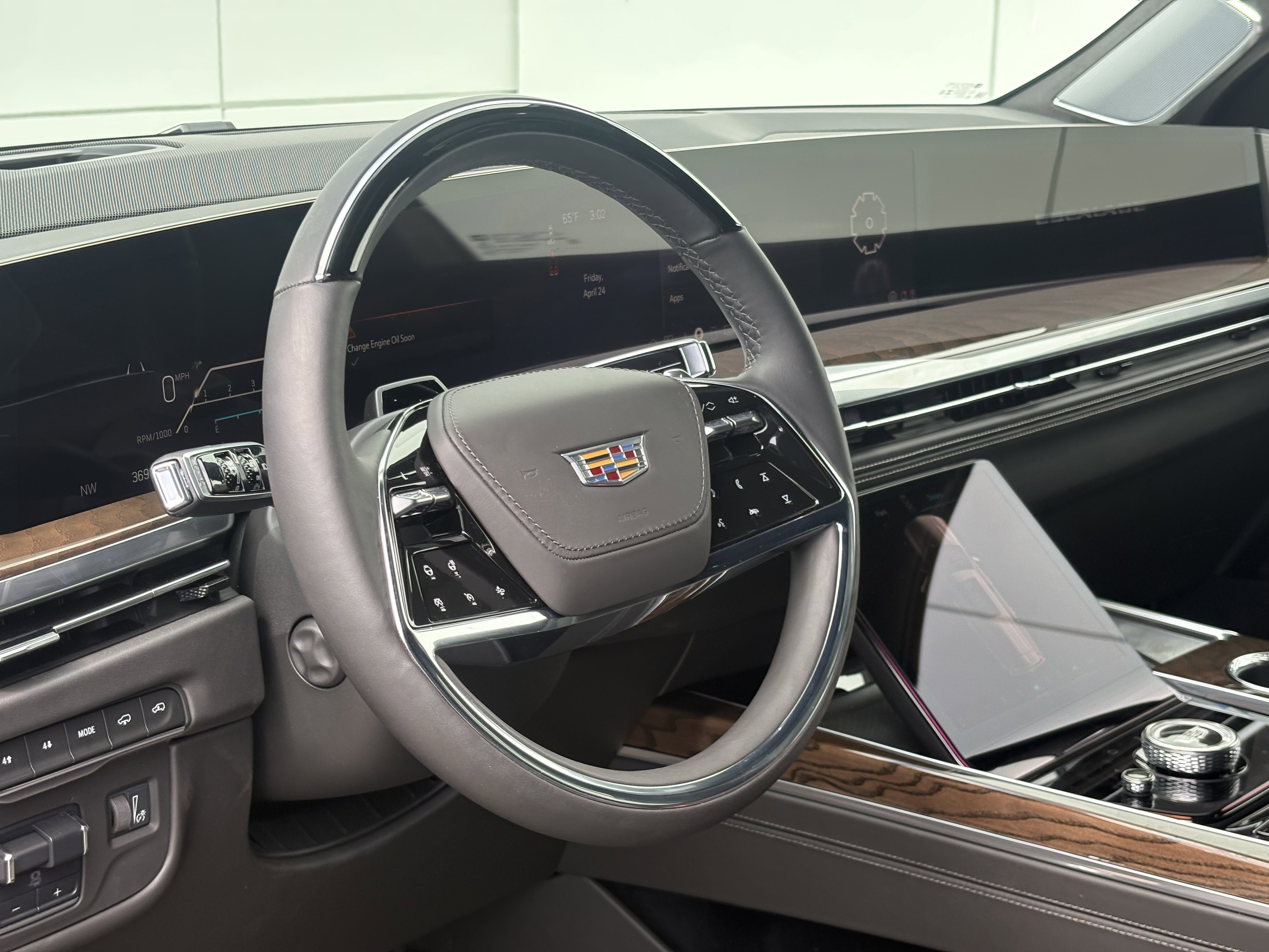 Certified 2025 Cadillac Escalade Premium Luxury Platinum AWD/4WD image 19