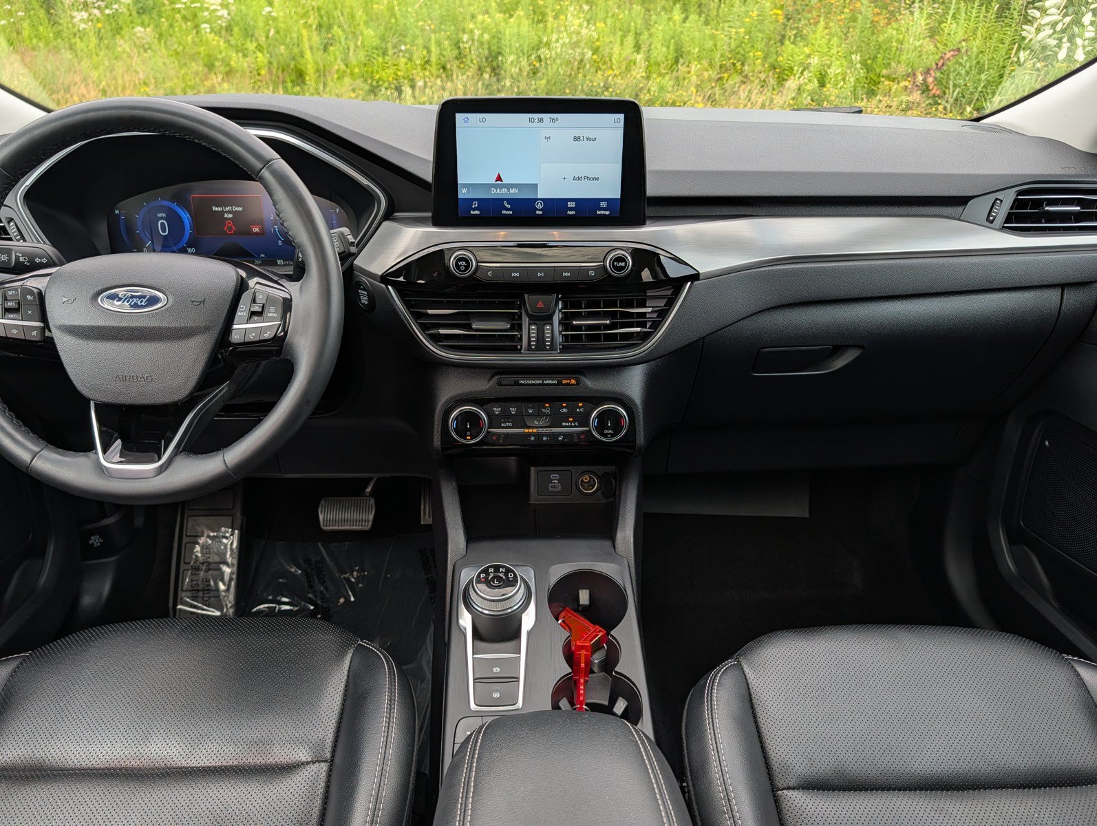 Used 2022 Ford Escape Titanium w/ Class II Trailer Tow Package AWD/4WD image 10