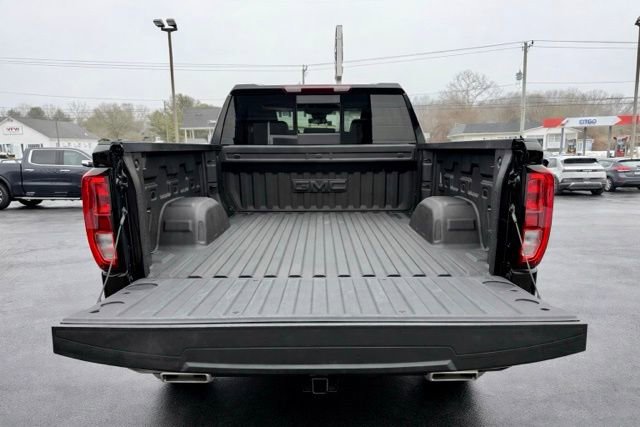 Used 2025 GMC Sierra 1500 Elevation w/ Elevation Premium Package image 11
