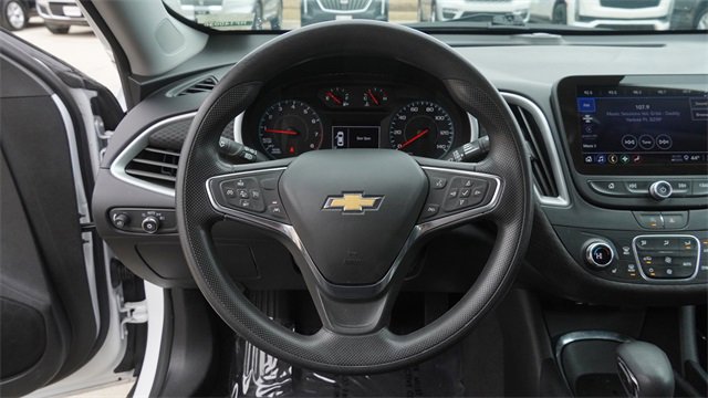 Used 2024 Chevrolet Malibu LT image 25