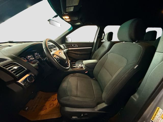 Used 2017 Ford Explorer XLT AWD/4WD image 20