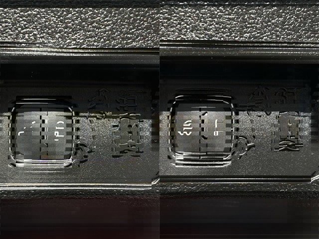 Used 2023 Ford Explorer XLT image 35