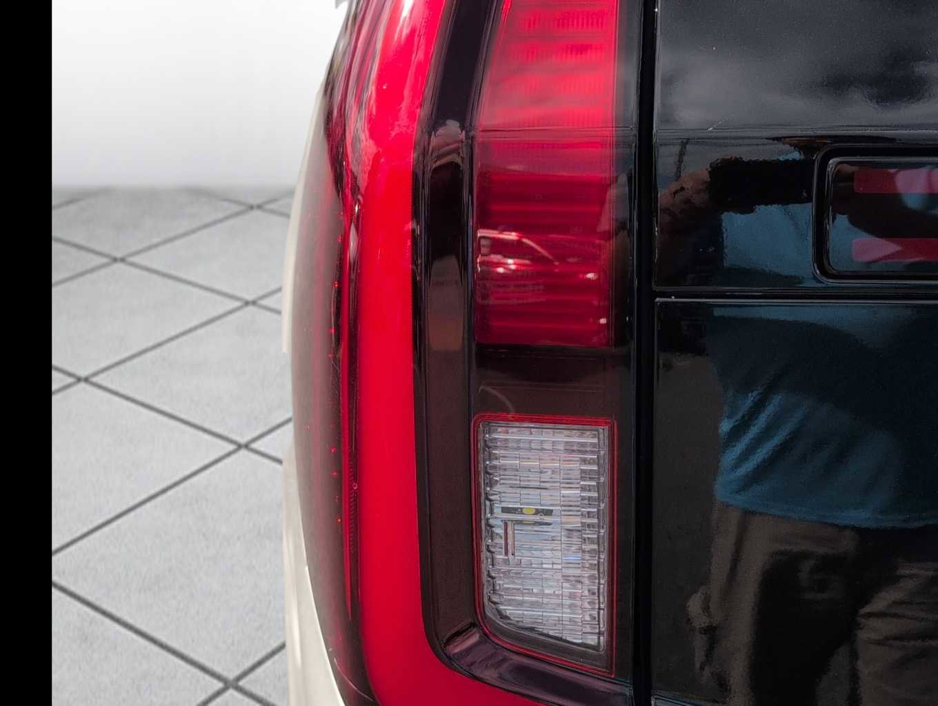 New 2025 Ford Expedition Max Platinum w/ Stealth Performance Package image 16