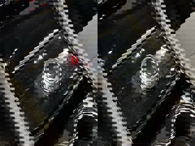 Used 2023 Jeep Grand Cherokee Laredo image 49