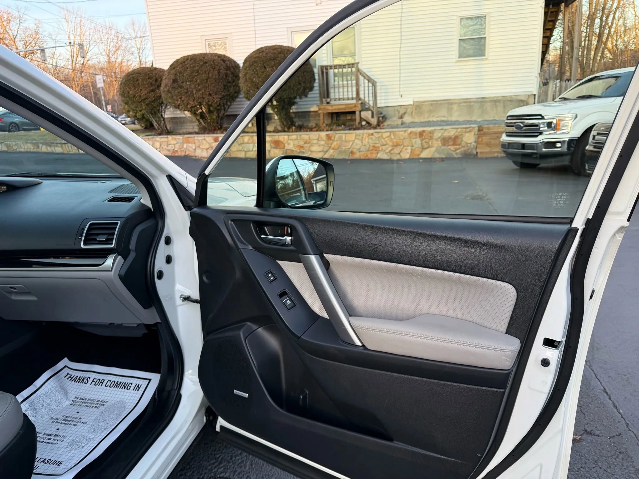 Used 2017 Subaru Forester 2.5i Limited image 18