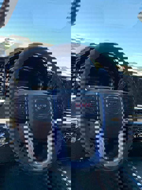 New 2025 GMC Sierra 2500 SLT w/ SLT Convenience Package image 23